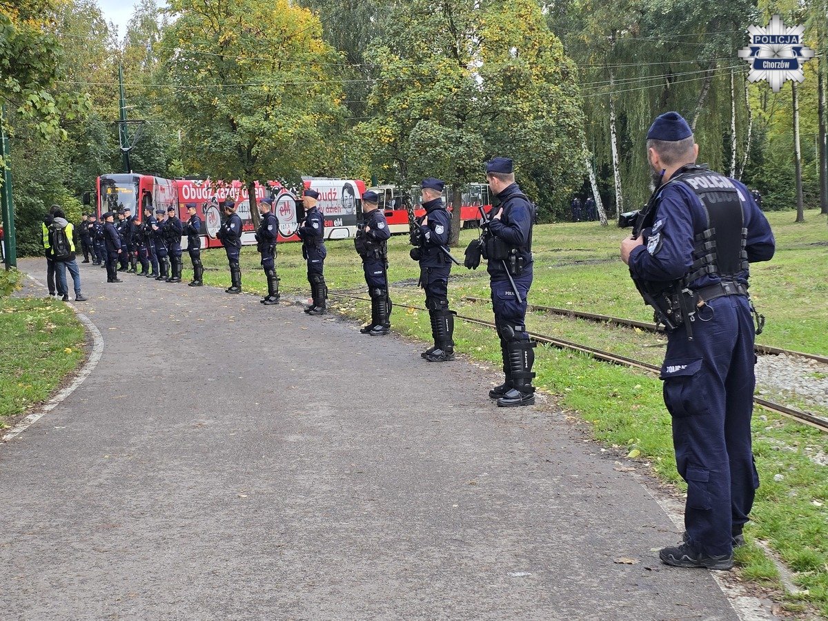 Spokojny przebieg meczu Legend Polska–Niemcy. Policjanci czuwali nad bezpieczeństwem