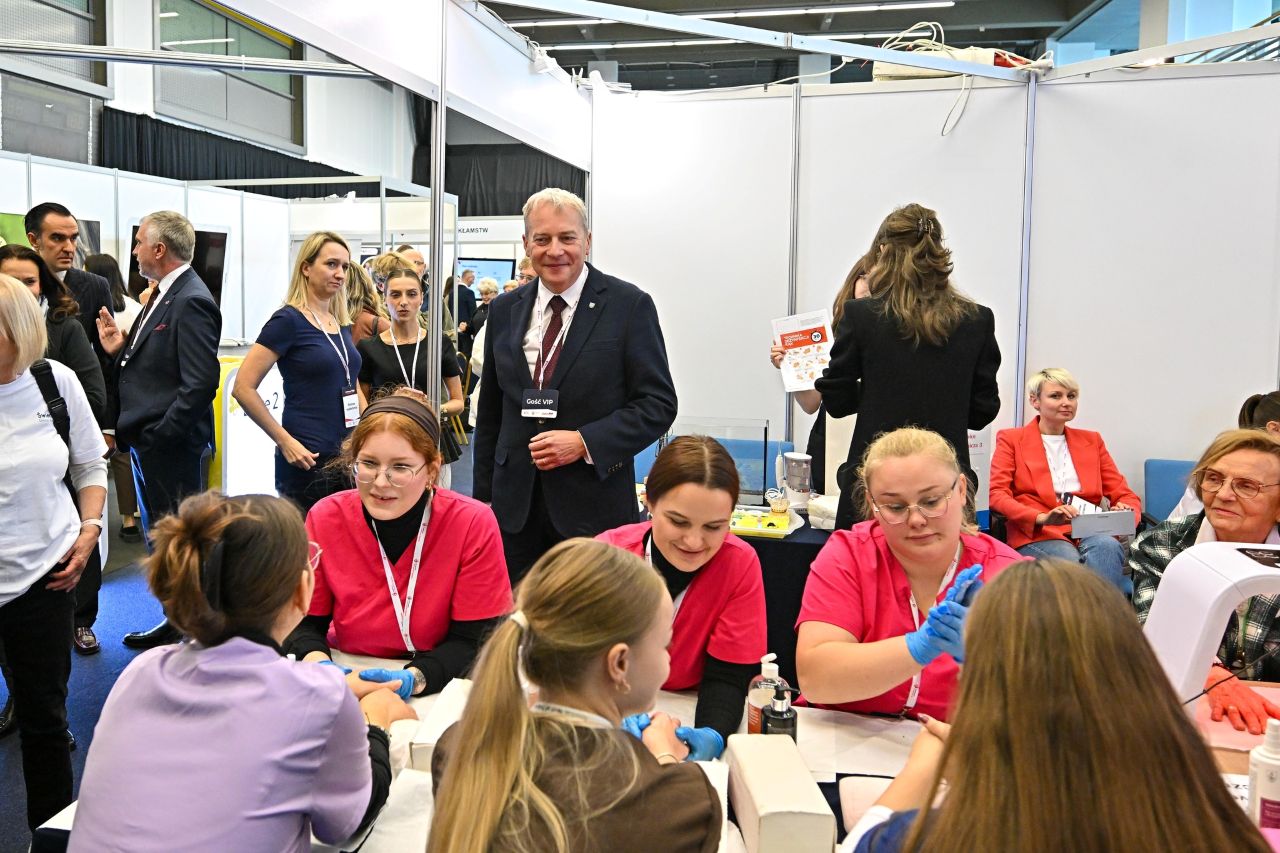 Chorzów promuje zdrowie! Centralny Klub Pacjenta na Stadionie Śląskim [ZDJĘCIA]