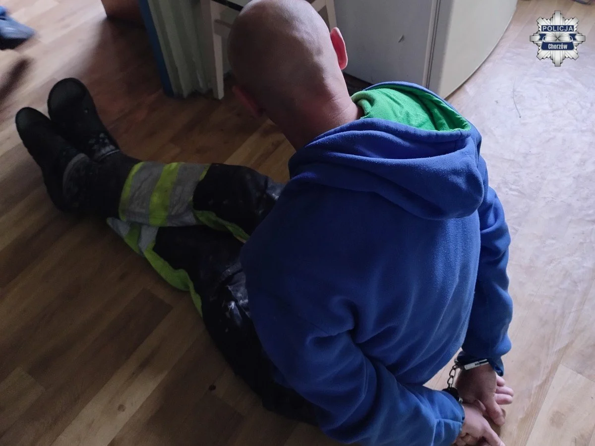 Pracownica piekarni ukradła 3000 zł. Pomógł jej znajomy. Oboje zatrzymani