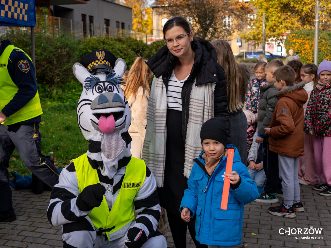 Chorzów świeci przykładem! Za nami akcja „Bądź widoczny – Noś odblaski”