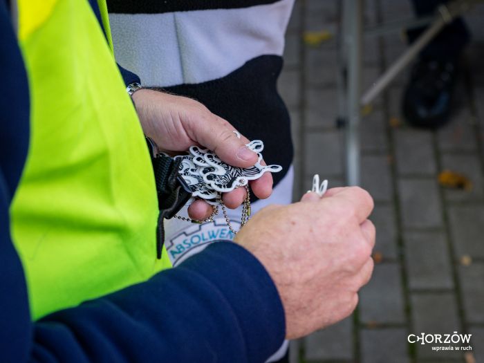 Chorzów świeci przykładem! Za nami akcja „Bądź widoczny – Noś odblaski”