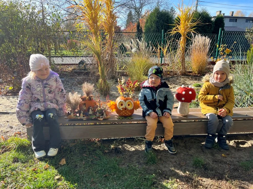 Jesienna magia w Przedszkolu nr 1. Dyniowa kraina, zabawy i tańce w Orzeszu