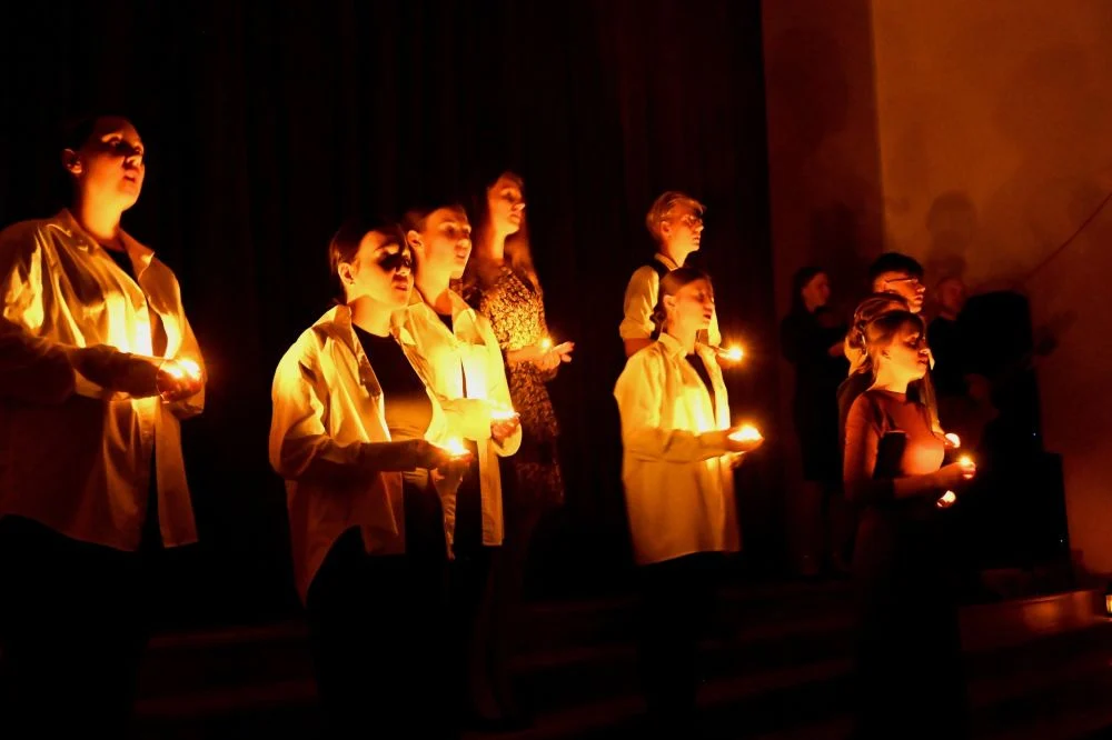 Zaduszki Artystyczne – chwile wzruszeń i zadumy w bielszowickim Domu Kultury