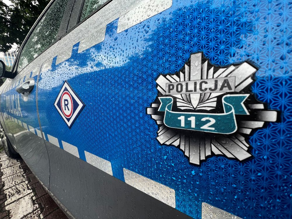 14-latka potrącona po wyjściu z tramwaju. Trafiła do szpitala