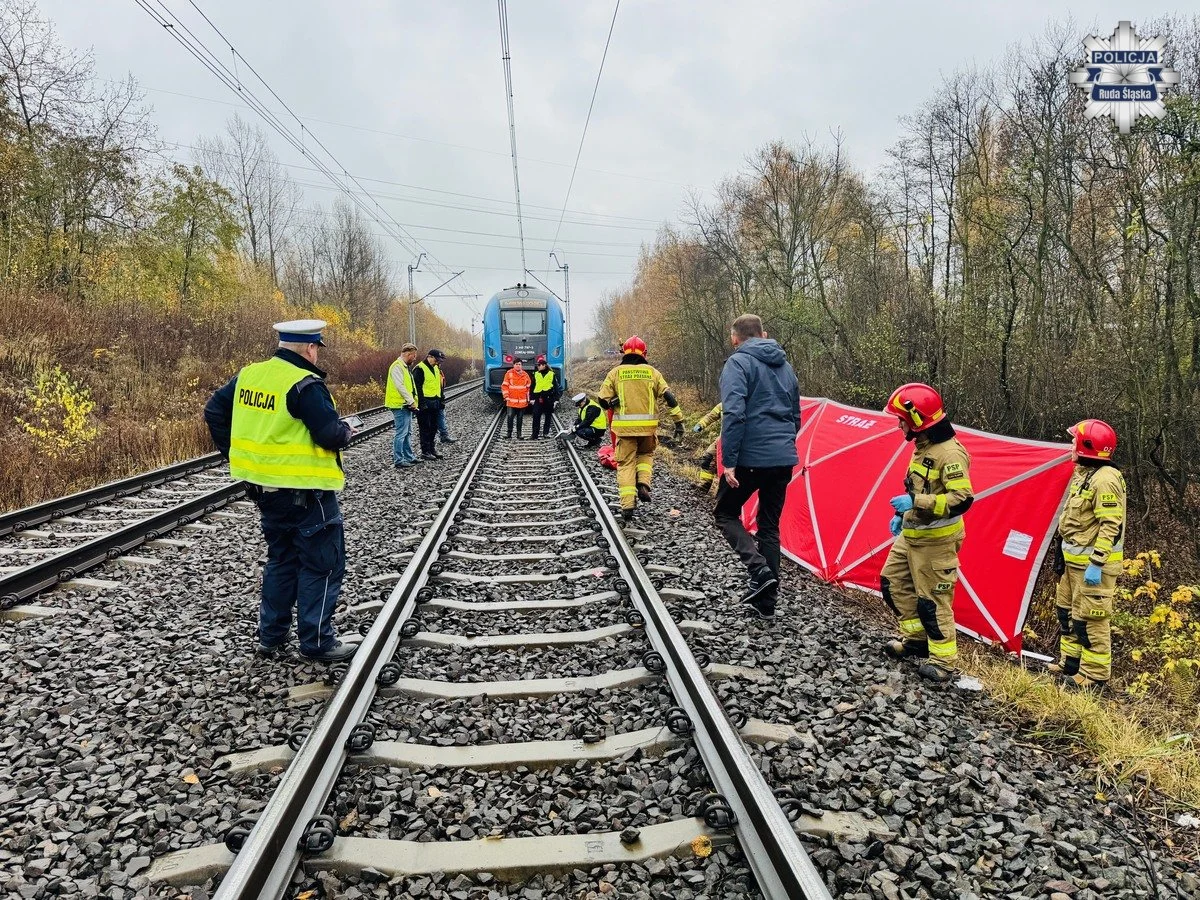 Tragedia na torach w Rudzie Śląskiej. Nie żyje 51-latek potrącony przez pociąg