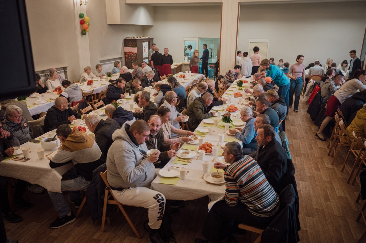 IX Światowy Dzień Ubogich w Rudzie Śląskiej: Wspólnota i wsparcie dla potrzebujących