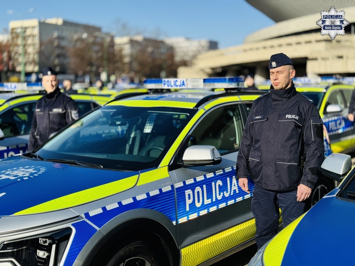 Ruda Śląska z nowym, ekologicznym radiowozem – hybrydowa Kia Niro w służbie Policji
