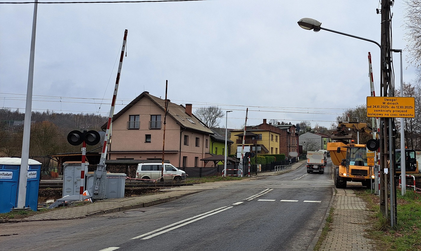 Radoszowska nieprzejezdna do 12 grudnia – objazdy i zmiany tras autobusów