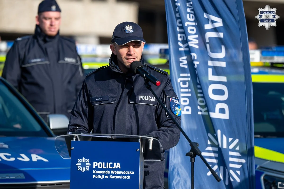 Bezpieczniej i bardziej ekologicznie. Śląska Policja z nowymi radiowozami / fot. Śląska Policja