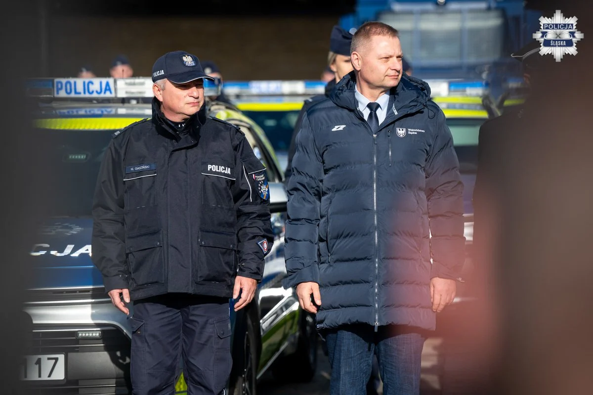 Bezpieczniej i bardziej ekologicznie. Śląska Policja z nowymi radiowozami / fot. Śląska Policja