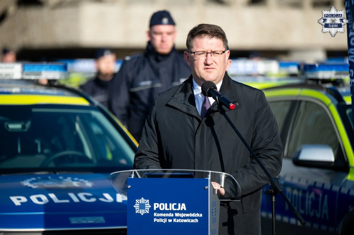Bezpieczniej i bardziej ekologicznie. Śląska Policja z nowymi radiowozami / fot. Śląska Policja