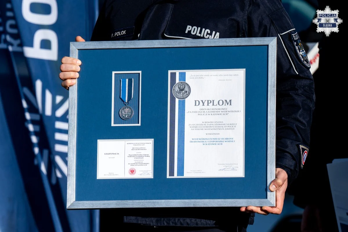 Bezpieczniej i bardziej ekologicznie. Śląska Policja z nowymi radiowozami / fot. Śląska Policja