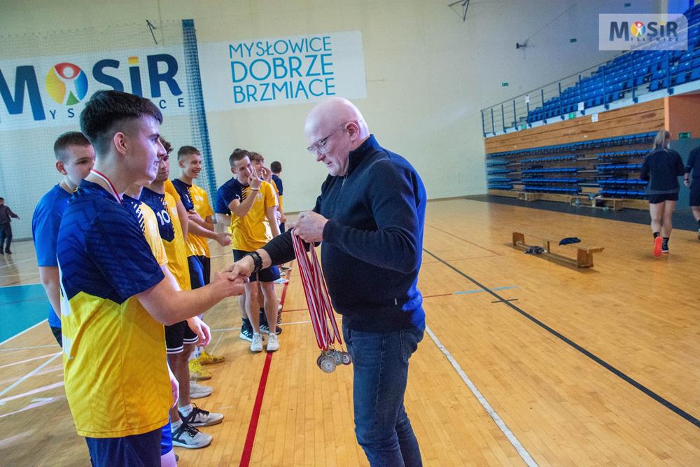 584776283_1578770593563132_6137109162736925503_n