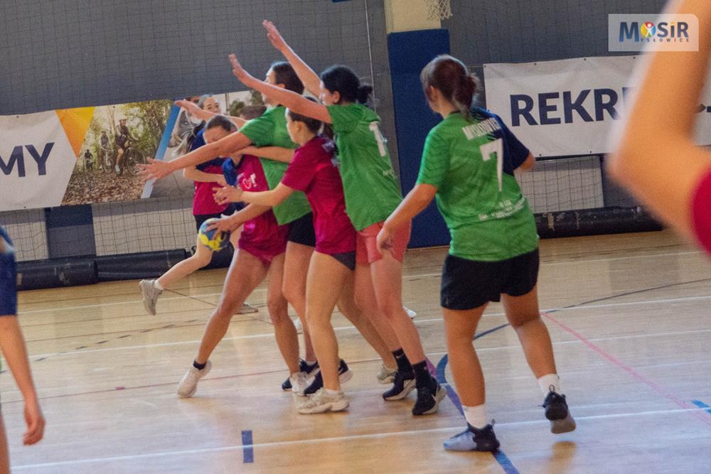 584989021_1578768306896694_3172253143156271422_n