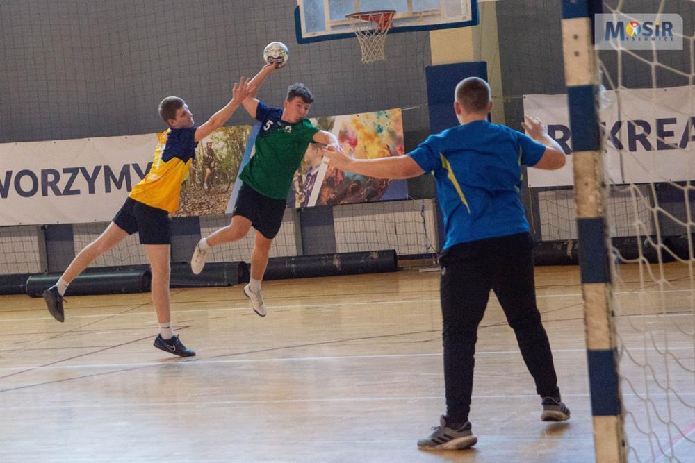 587003836_1578768896896635_6445450846907843792_n