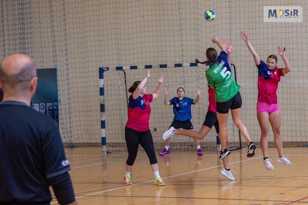 587017932_1578768556896669_6211699896493382793_n