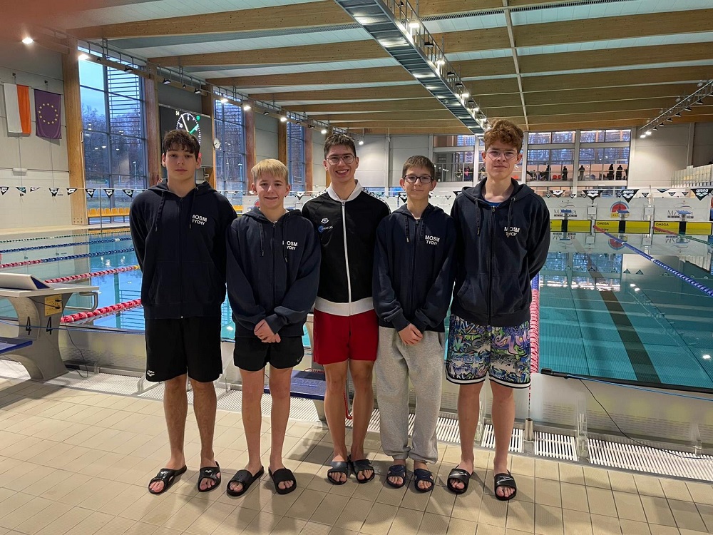 MOSM Tychy zdobywa medale na Mistrzostwach Śląska Juniorów w pływaniu!