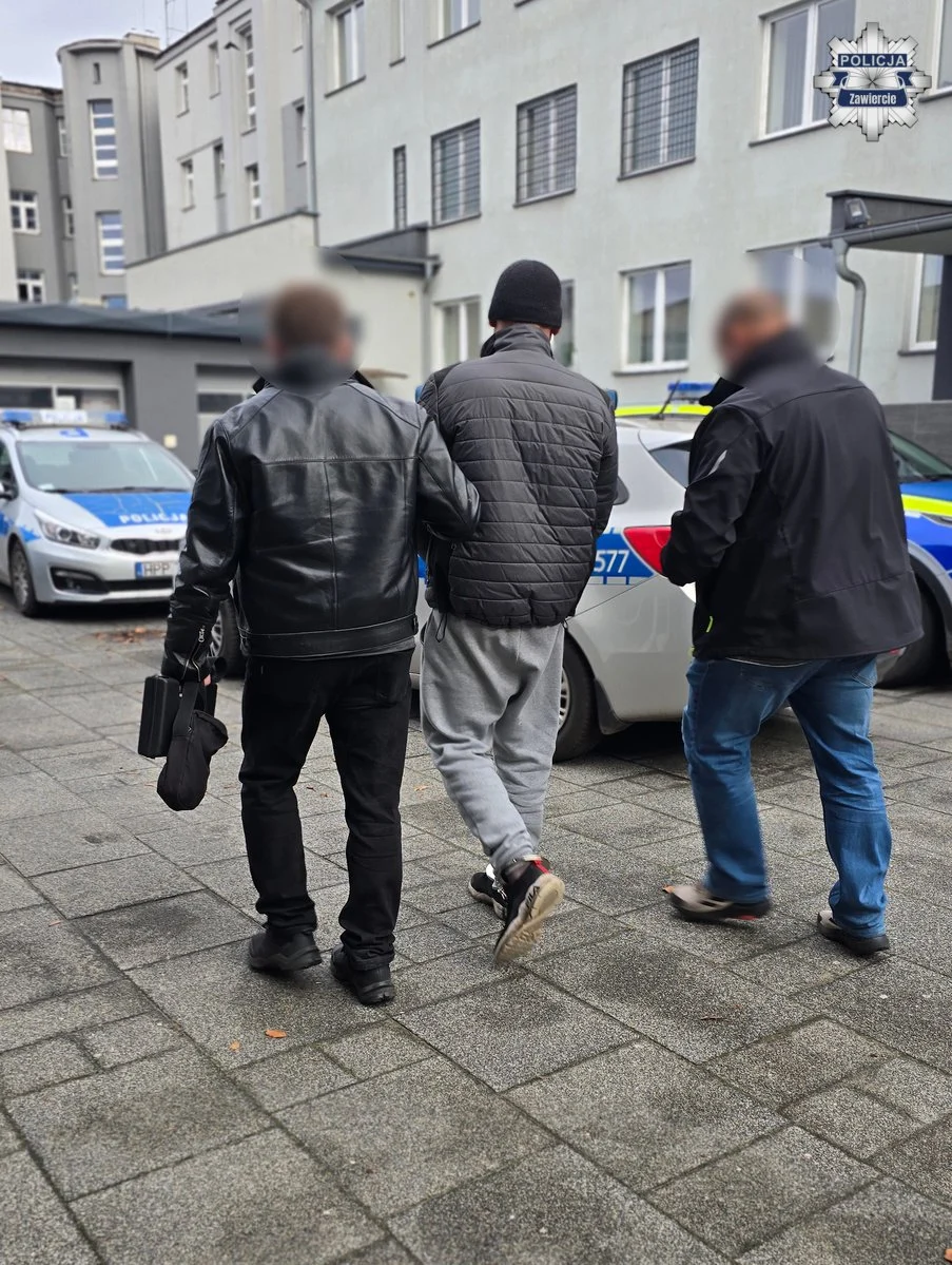 Celowe potrącenie w Zawierciu. Kierowca usłyszał zarzuty usiłowania zabójstwa