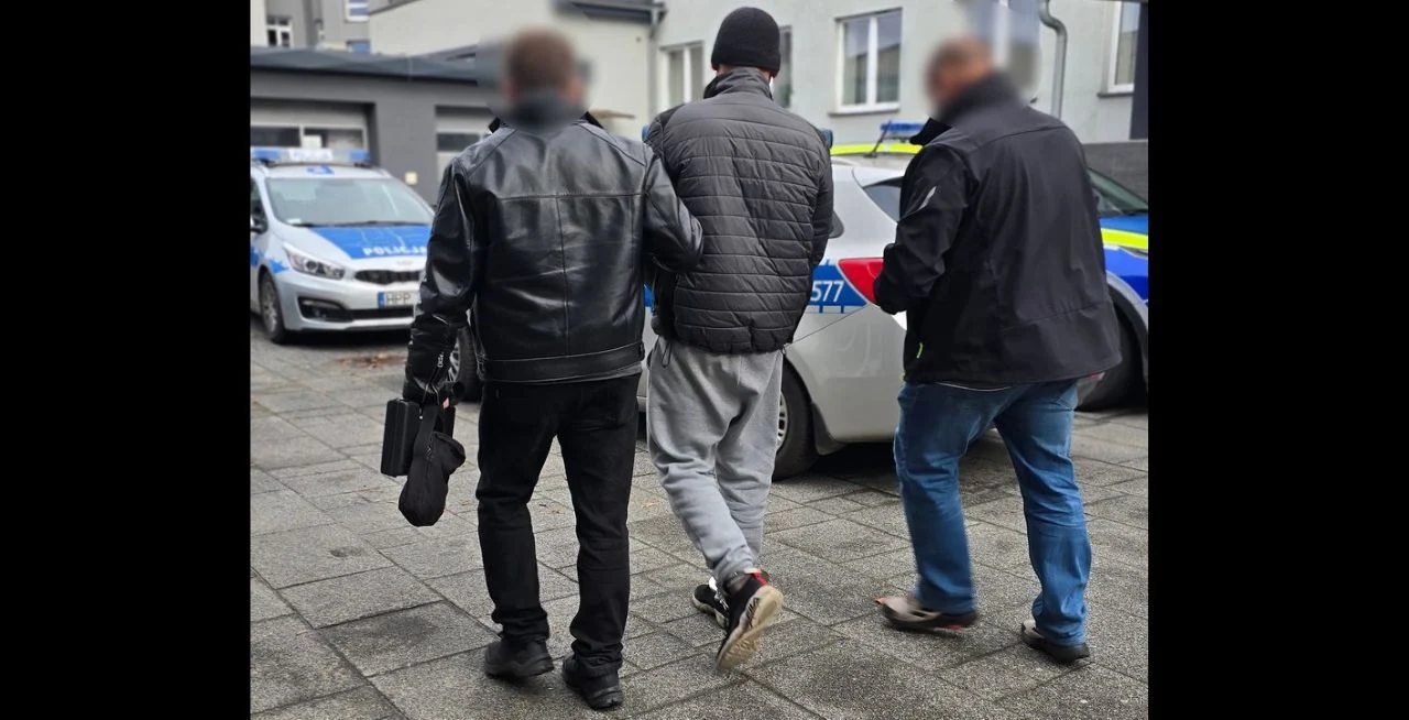 Celowe potrącenie pieszych w Zawierciu - jest zarzut potrójnego usiłowania zabójstwa