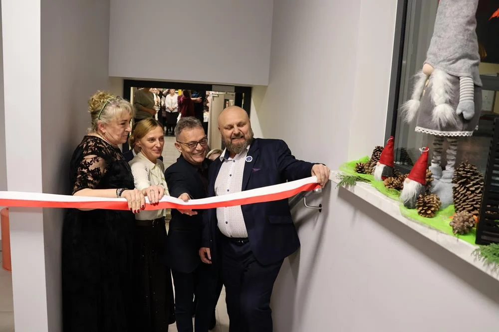 Zakończenie rozbudowy Szkoły Podstawowej nr 3 w Zawadzie – nowe sale i jubileusz imienia Stanisława Ligonia