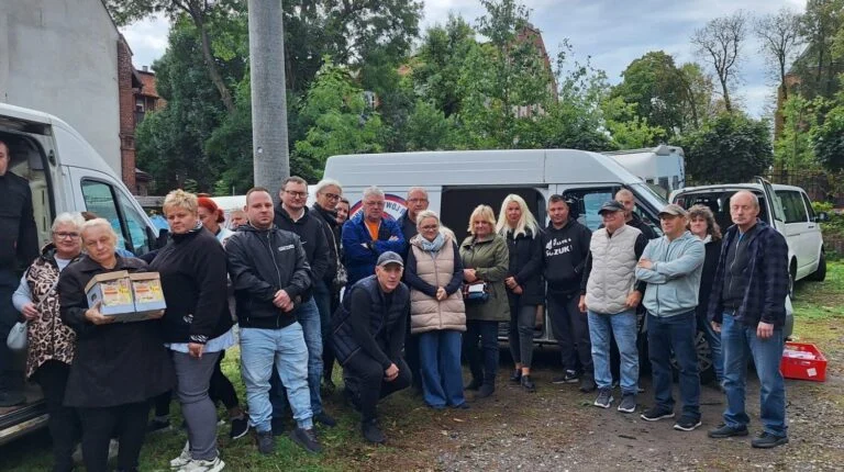 Wolontariusze w Siemianowicach Śląskich apelują o pomoc po awarii busa