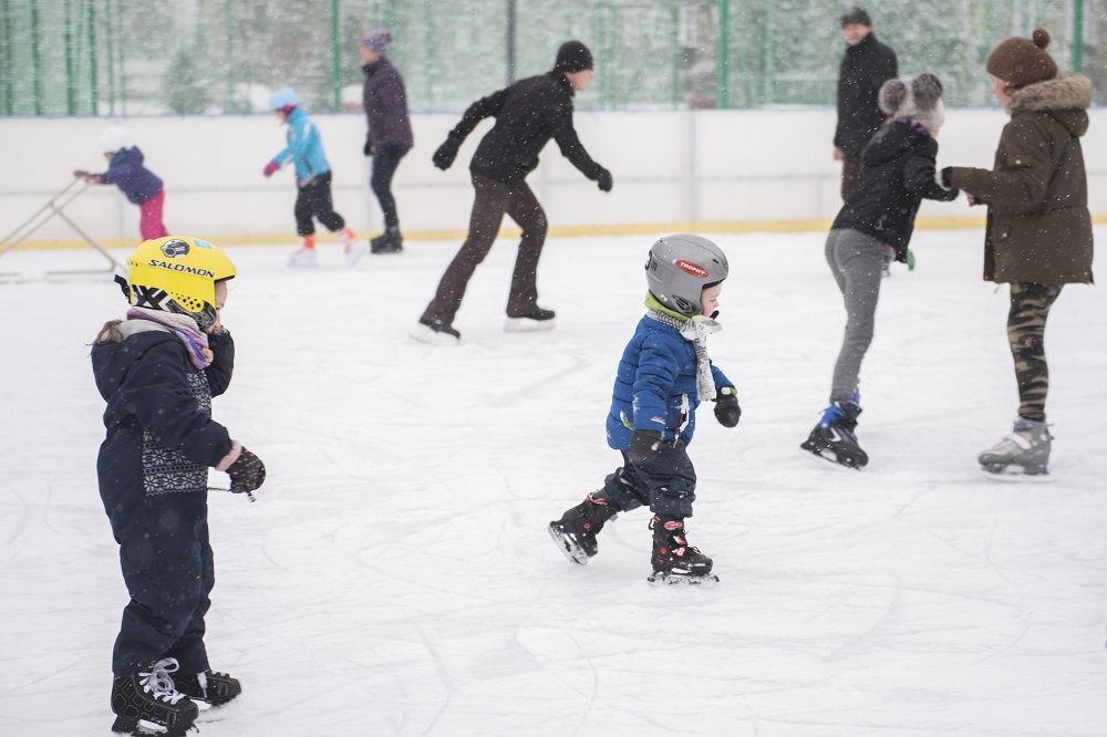 Tychy przygotowują lodowiska sezonowe na zimę – sprawdź, gdzie będzie można jeździć