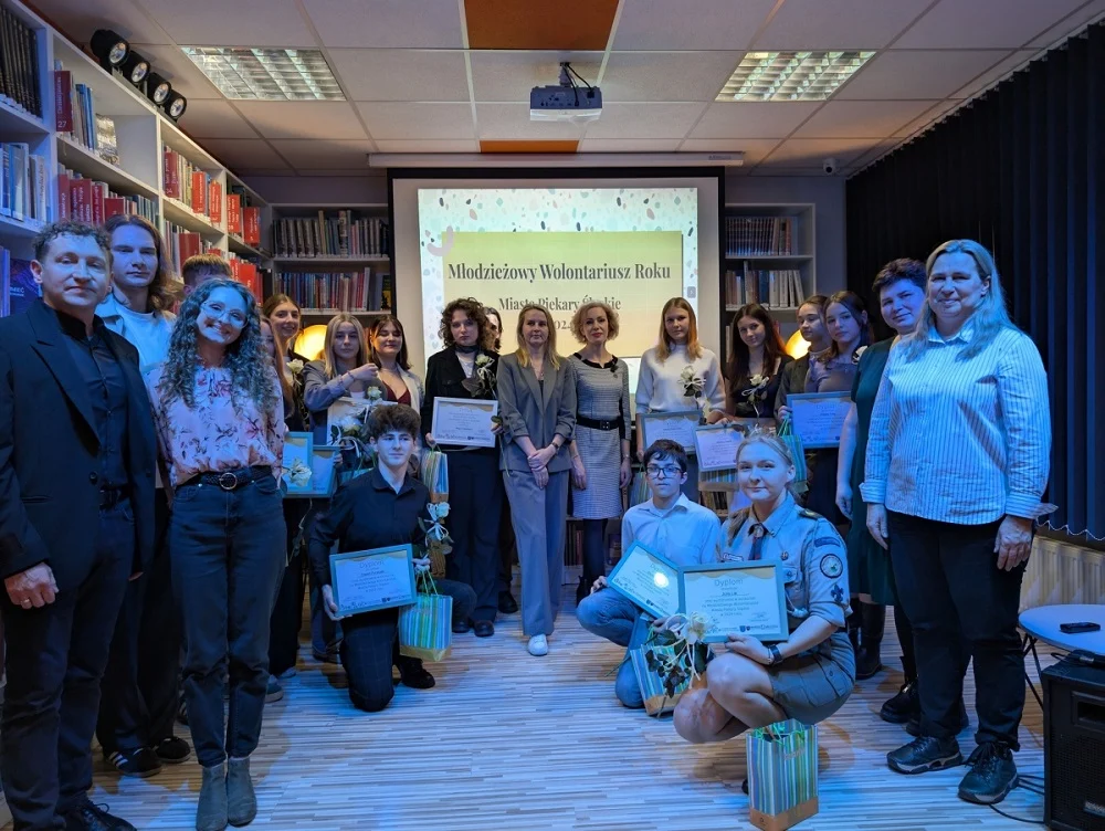 Rusza nabór do konkursu Młodzieżowy Wolontariusz Roku 2025 w Piekarach Śląskich!