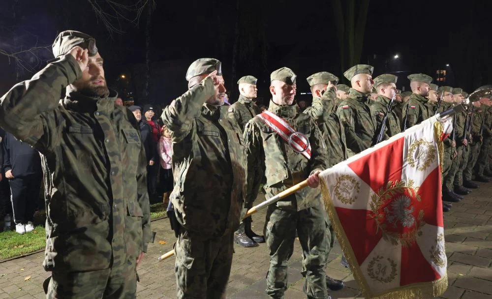 Piekary Śląskie uczciły 107. rocznicę niepodległości – ceremonia z udziałem władz i wojska