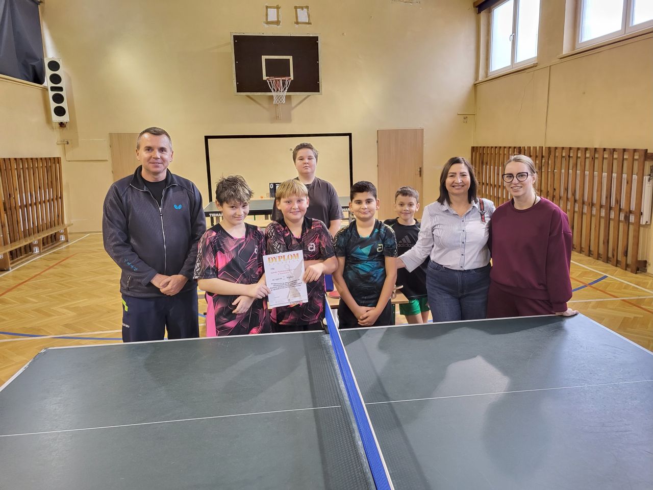 SP 13 w Sosnowcu najlepsza w rejonie! Triumf w tenisie stołowym chłopców