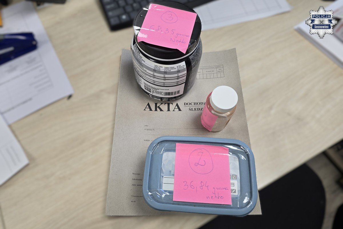 Kryminalni zatrzymali 40-latka. W mieszkaniu miał narkotyki