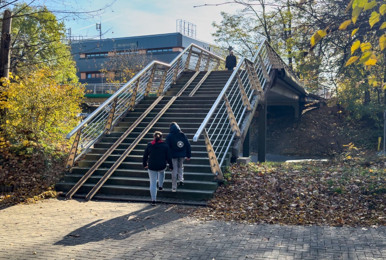 Najpierw dokumentacja projektowa, później przebudowa kładki dla pieszych