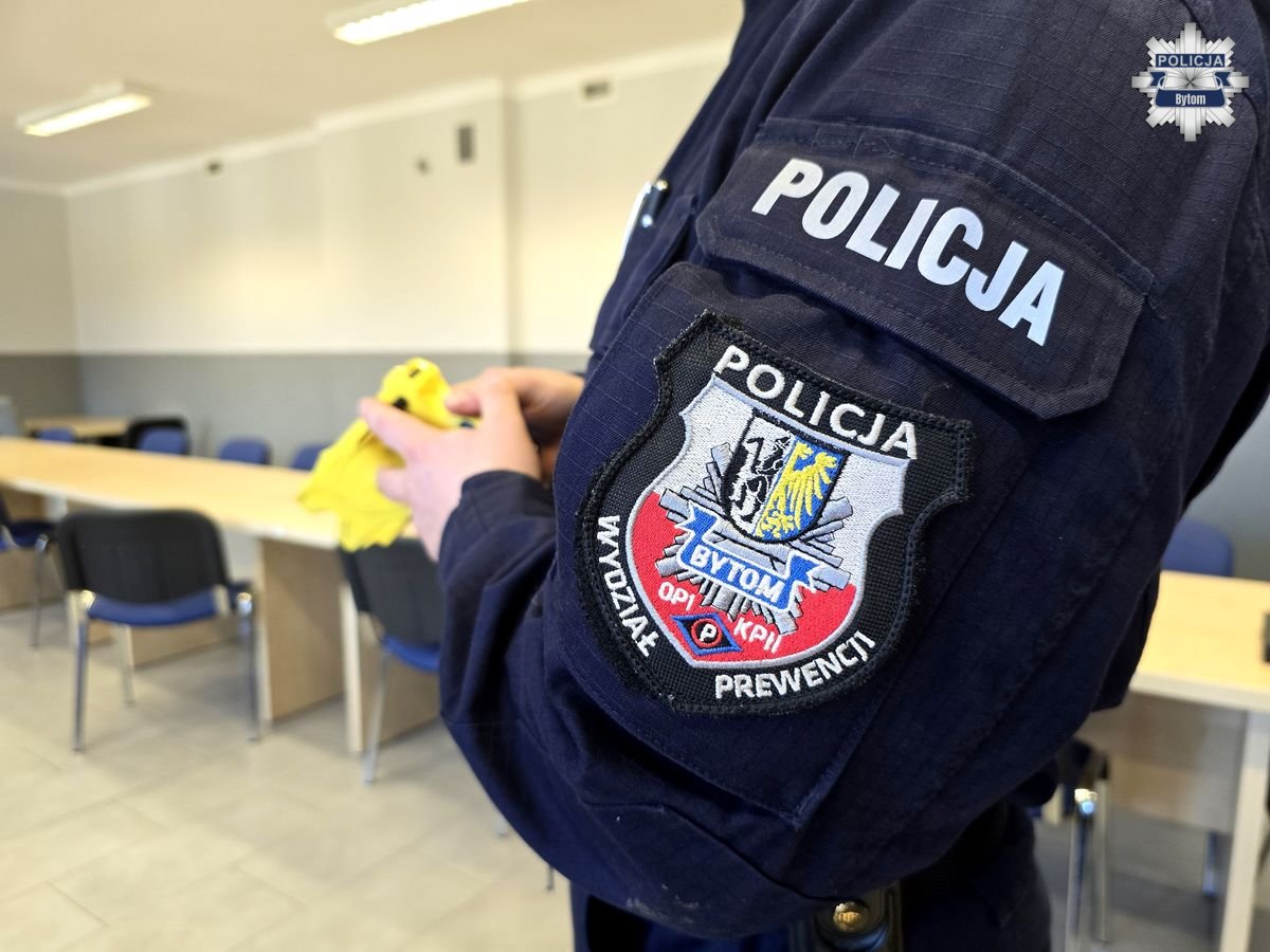 Paralizatory w służbie Policji: kolejni bytomscy policjanci zdobyli uprawnienia