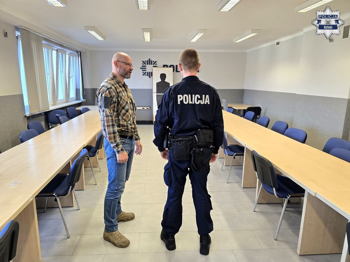 Paralizatory w służbie Policji: kolejni bytomscy policjanci zdobyli uprawnienia