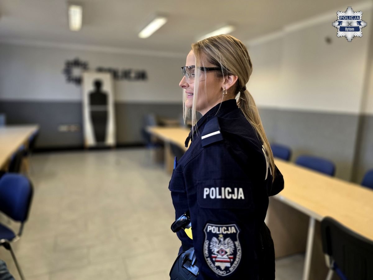 Paralizatory w służbie Policji: kolejni bytomscy policjanci zdobyli uprawnienia