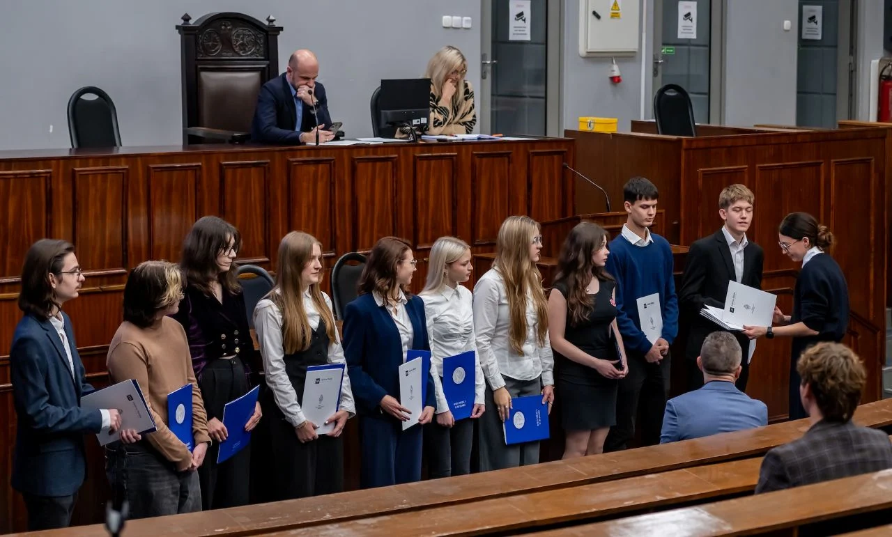 Młodzi radni złożyli ślubowanie i wybrali przewodniczącego