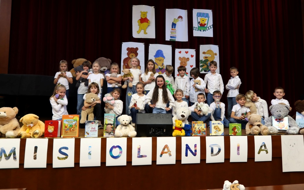 Misiolandia w Mikołowie – dzieci bawiły się w rytm tańców i piosenek! [FOTO]