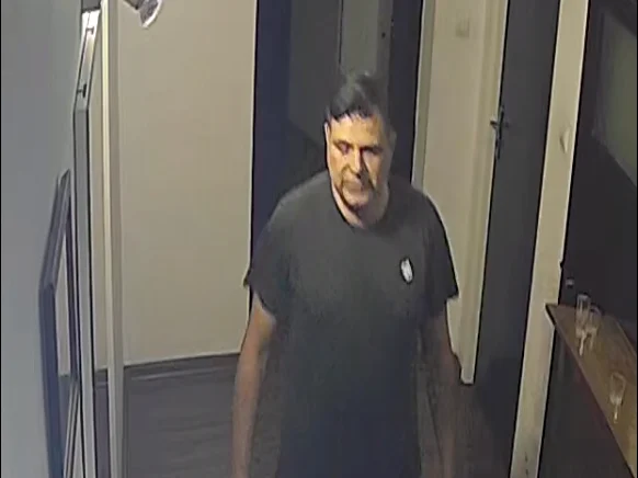 Policja publikuje wizerunek podejrzewanego o zniszczenie mienia. Rozpoznajesz?