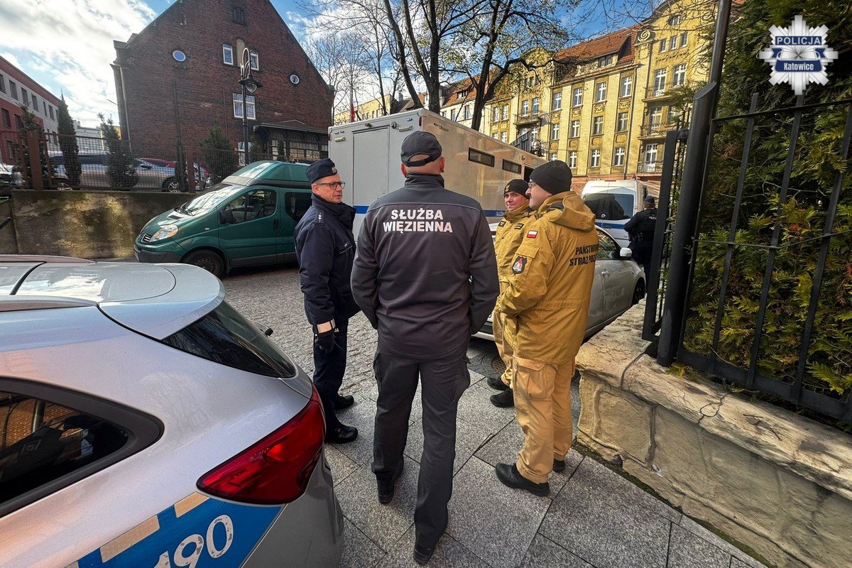 Ćwiczenia służb w Areszcie Śledczym w Katowicach: reakcja na pożar i zagrożenia CBRN