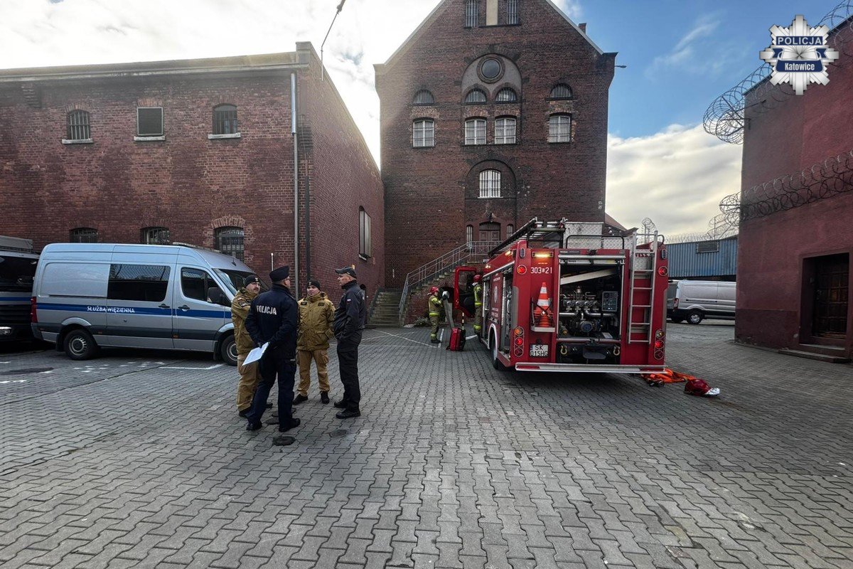 Ćwiczenia służb w Areszcie Śledczym w Katowicach: reakcja na pożar i zagrożenia CBRN