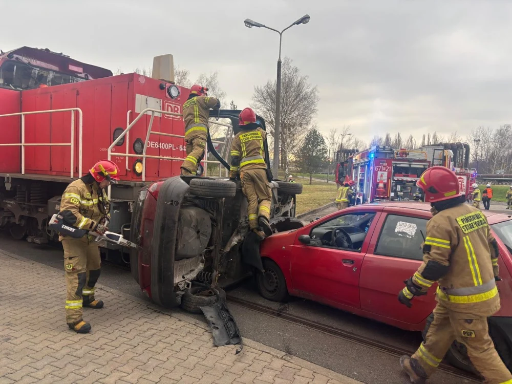 Powiatowe ćwiczenia jednostek ochrony przeciwpożarowej w Zabrzu [FOTO]
