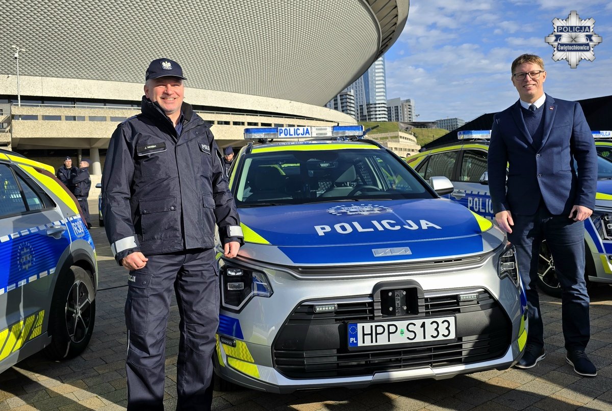 Świętochłowice z nowym radiowozem. Hybrydowa Kia Niro zasila flotę śląskiej Policji