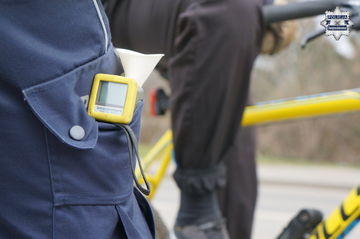 Nietrzeźwi rowerzyści zatrzymani w Świętochłowicach – ukarani wysokimi mandatami