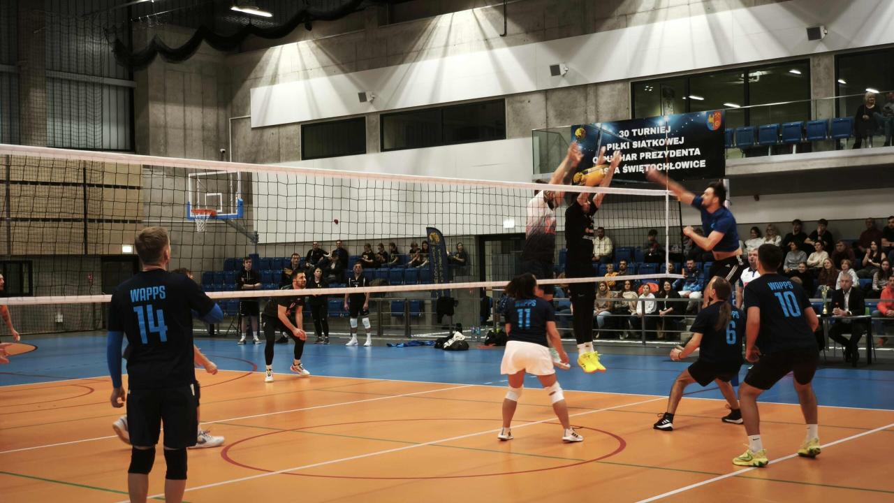 Jubileuszowy Turniej Siatkówki 1