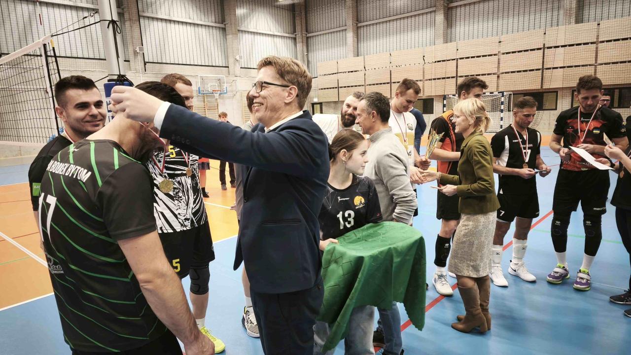 Jubileuszowy Turniej Siatkówki 11