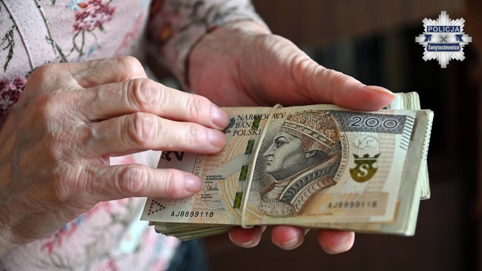Oszustwo "na inwestycje" w Świętochłowicach. 68-latka straciła 125 tys. zł