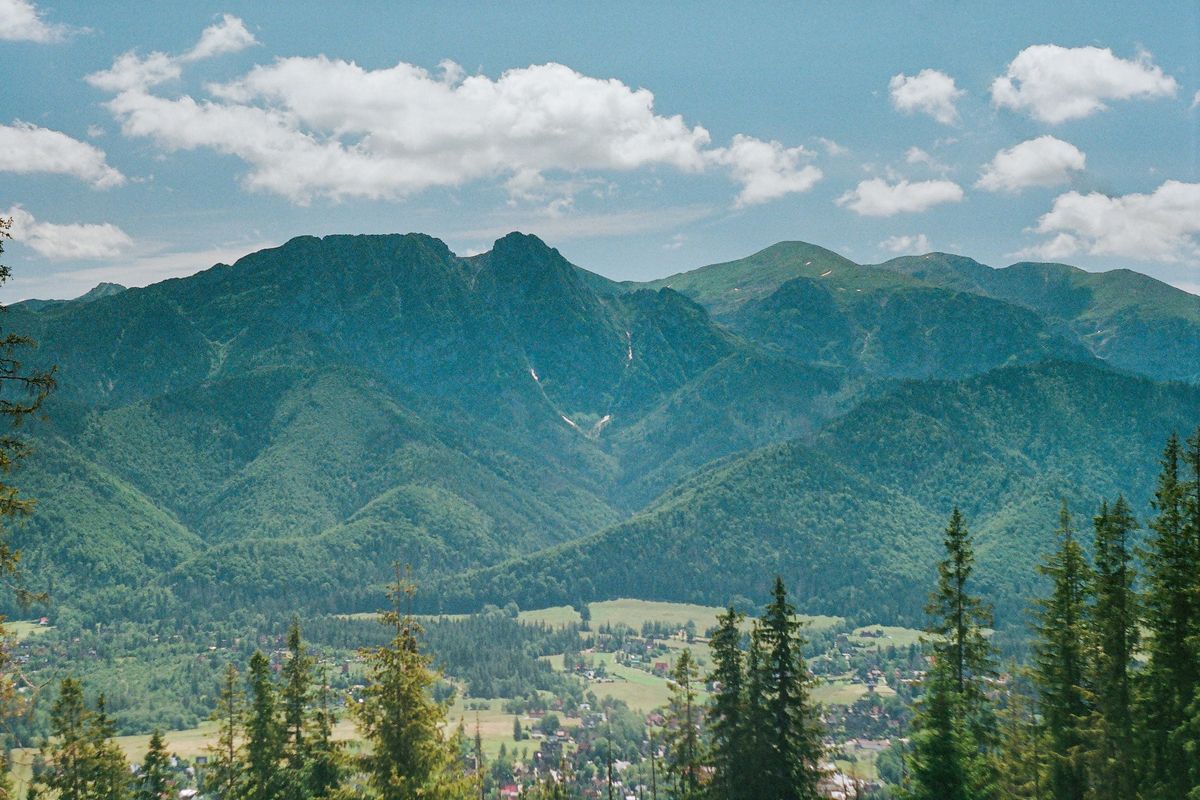 Jakie są najlepsze miesiące na odwiedzenie Zakopanego? Sprawdź, kiedy zaplanować wyjazd
