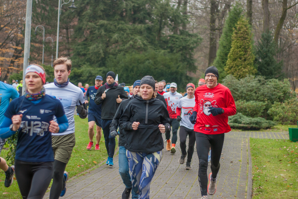 Biało-czerwony parkrun w Katowicach [FOTORELACJA]