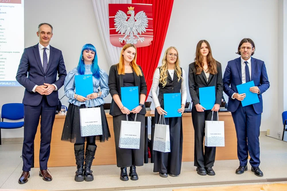 Stypendia "Quod discis, tibi discis" wręczone – wyróżnieni najlepsi studenci Tychów