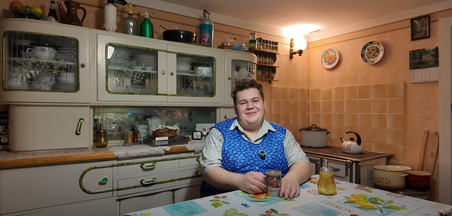 Pan Babcia – Michał z kanału Antyki swoją autentycznością podbija Polskę!