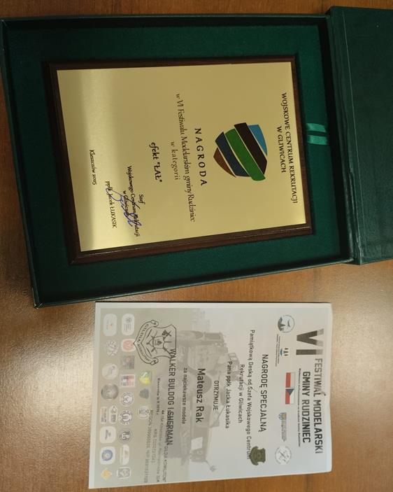 Modelarze z Piekar Śląskich wracają z nagrodami / fot. MDK2 Piekary Śląskie